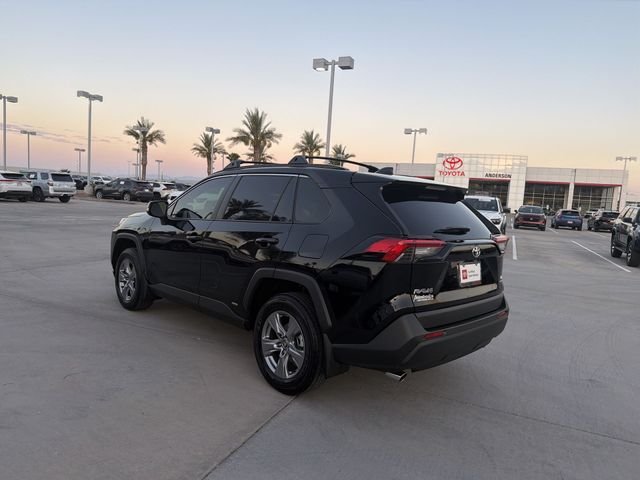 2025 Toyota RAV4 LE - Photo 7