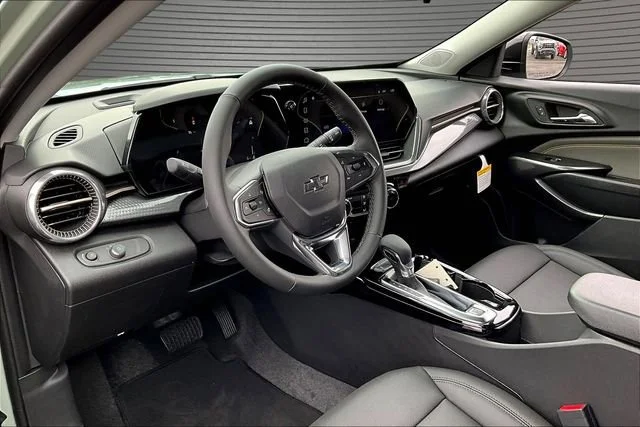 New 2026 Cacti Green Chevrolet ACTIV image 7
