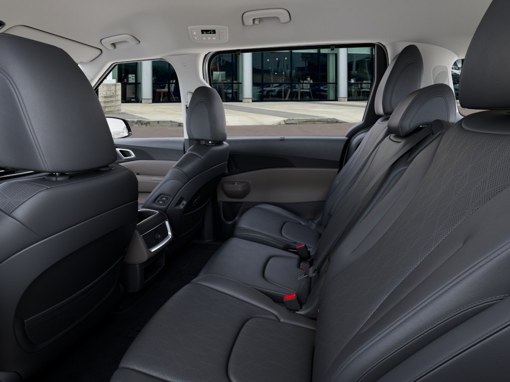 New 2027 Ceramic Silver Kia EX image 18