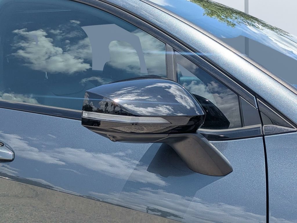 Used 2024 Gray Kia X-Line Prestige image 10