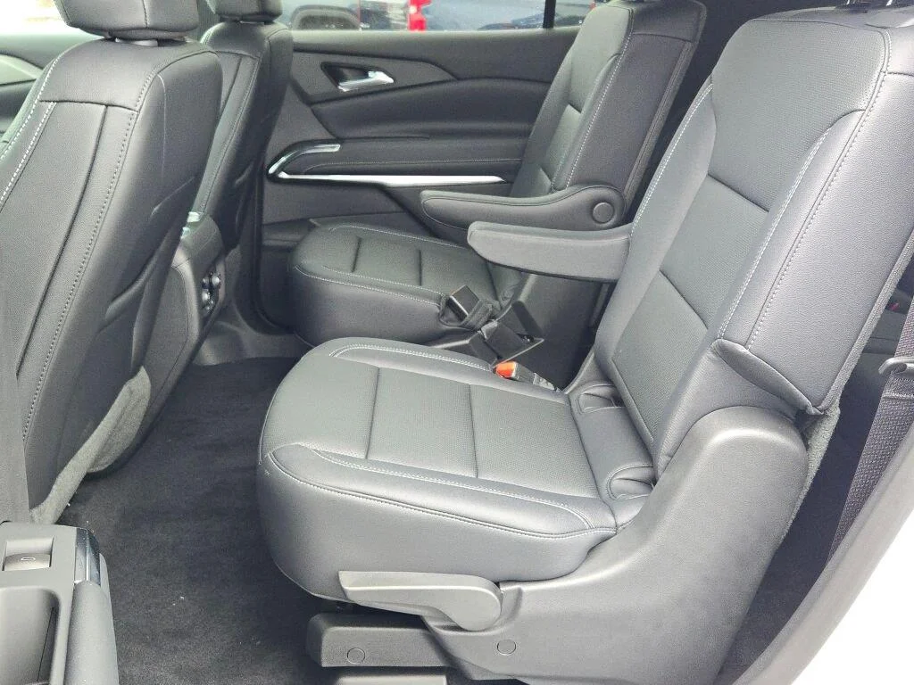 2026 Chevrolet Traverse LT - Photo 18