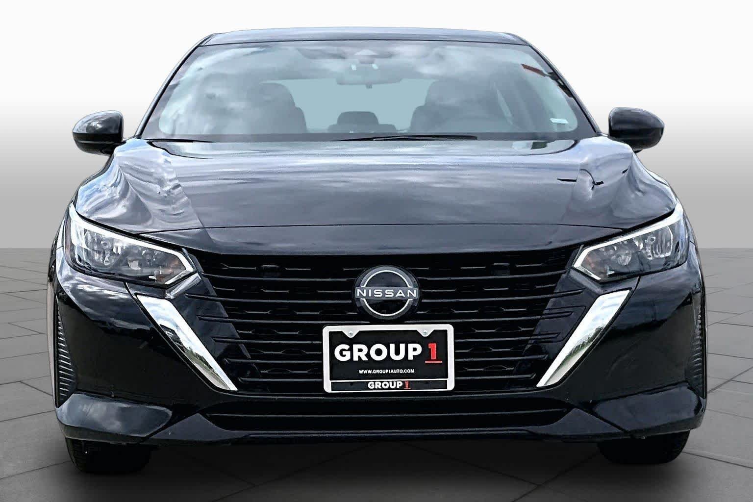 Used 2024 Super Black Nissan SV image 4