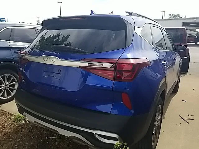 Used 2022 Blue Kia S image 22