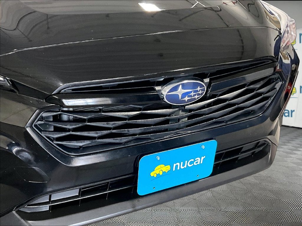 Used 2024 Crystal Black Silica Subaru Base image 31