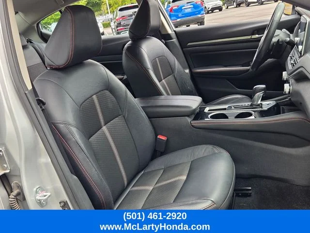Used 2024 Silver Nissan 2.5 SR image 17