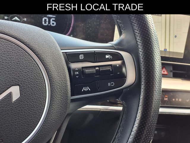 Used 2025 White Kia EX image 23