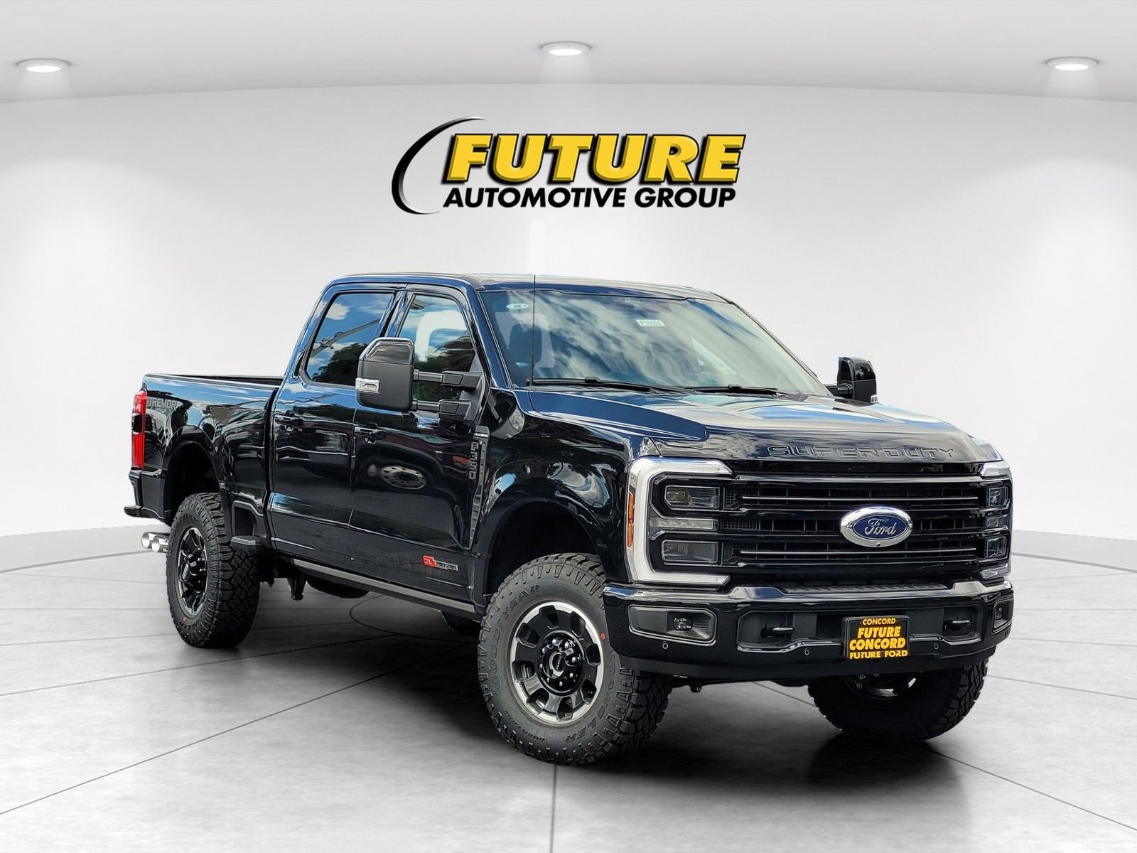 2026 Ford F-350 Platinum 4x4 Crew Cab 6-3/4' Box SRW's photo