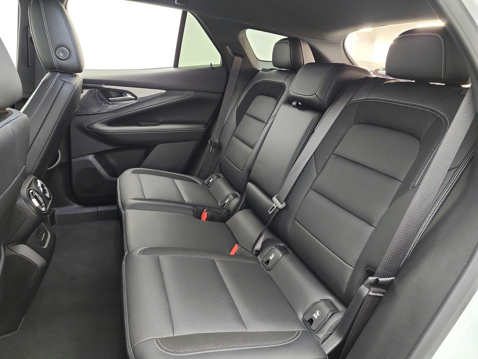 Used 2024 Summit White Chevrolet eAWD LT image 15