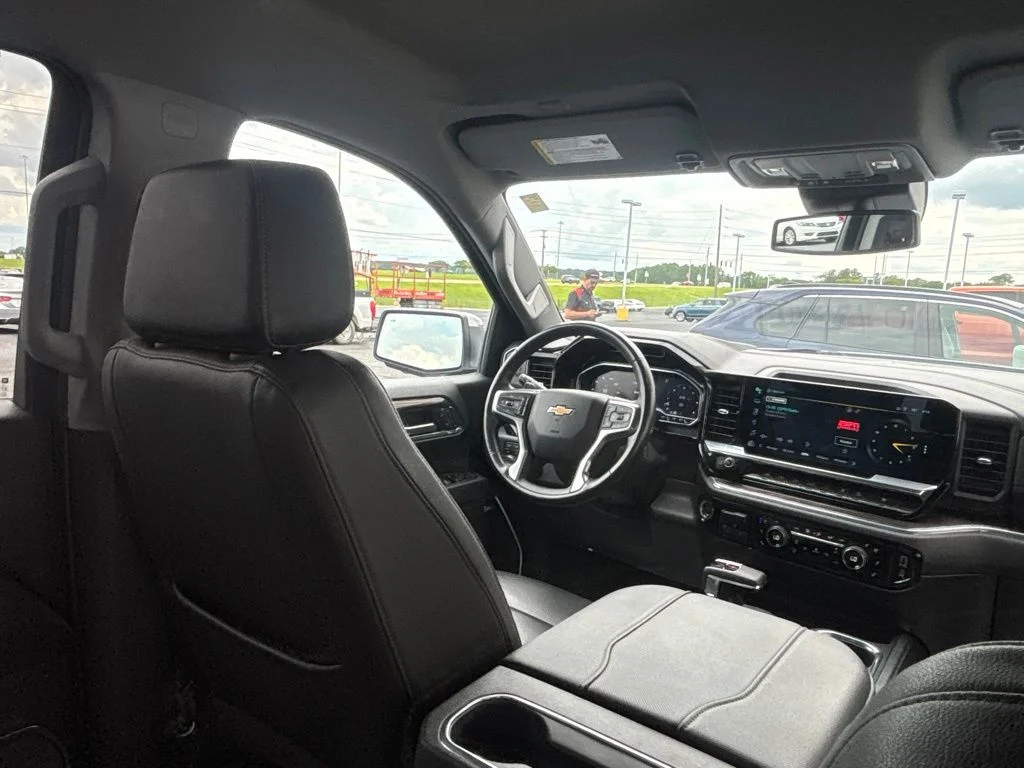 Used 2023 White Chevrolet LTZ image 29