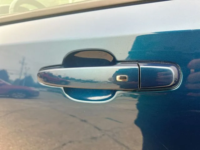 Used 2020 Blue GMC SLE image 52