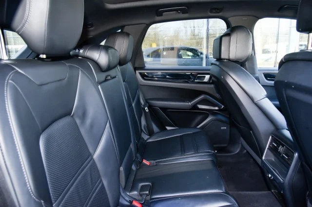 2023 Porsche Cayenne Base - Photo 26
