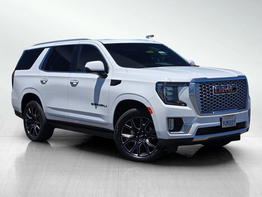 Used 2023 Summit White GMC Denali image 1
