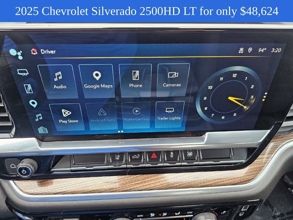 Used 2025 Summit White Chevrolet LT image 32