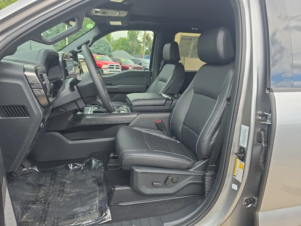 New 2026 Iconic Silver Metallic Ford Lariat® image 11