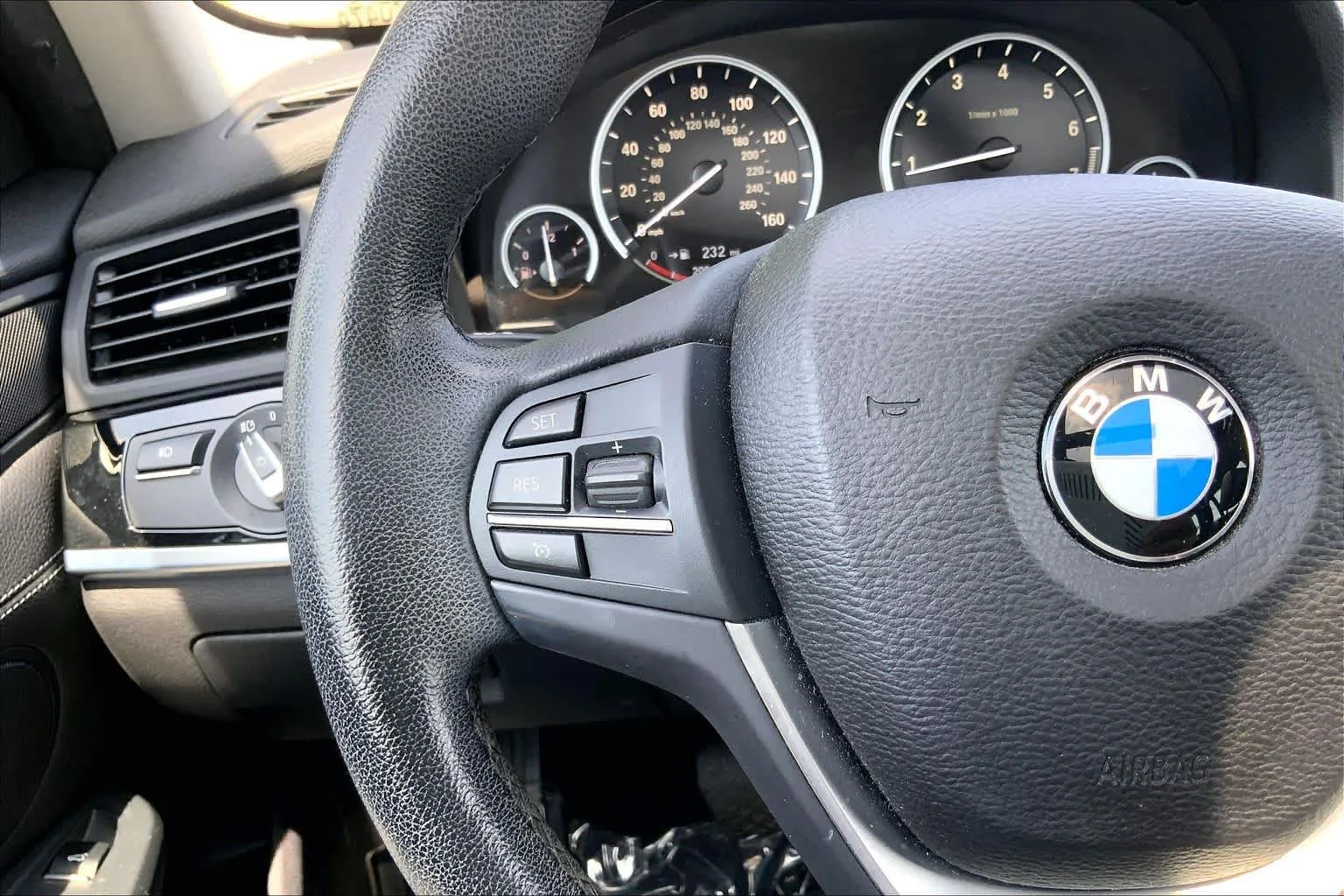 Used 2016 Space Gray Metallic BMW xDrive28i image 24