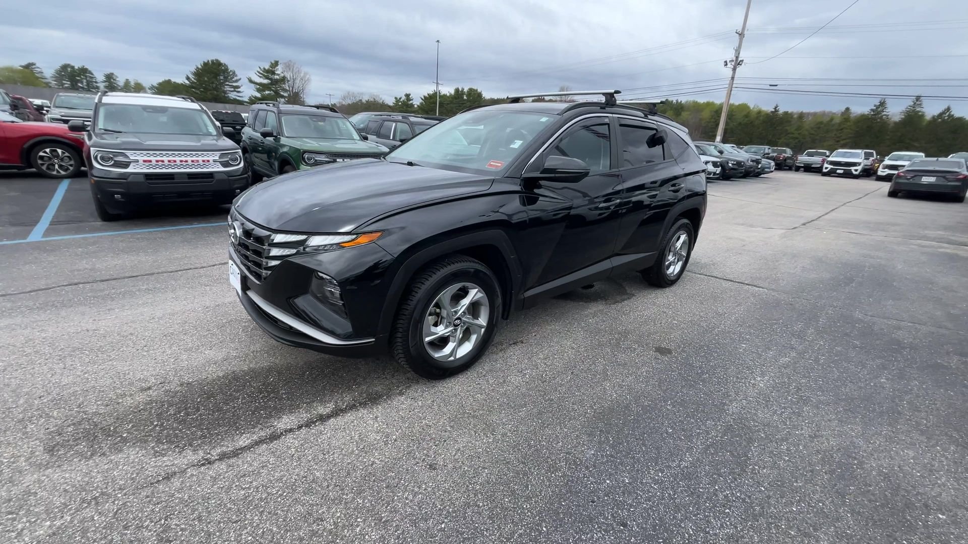 Used 2023 Phantom Black Hyundai SEL image 16