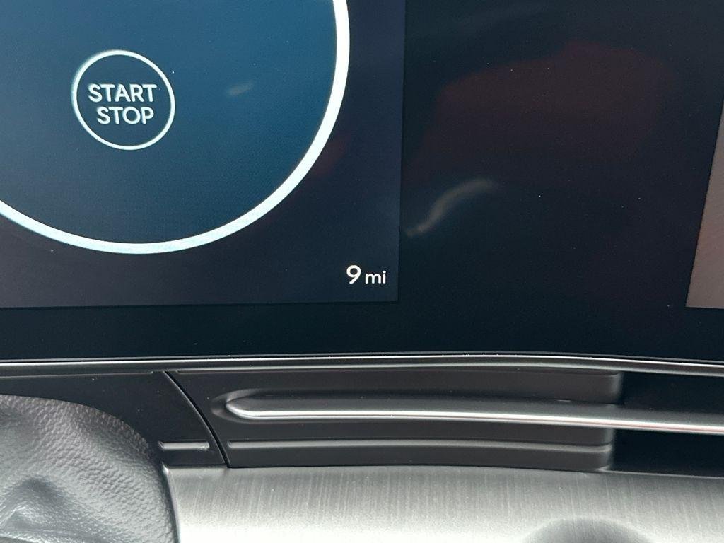 2026 Hyundai Kona Limited - Photo 12
