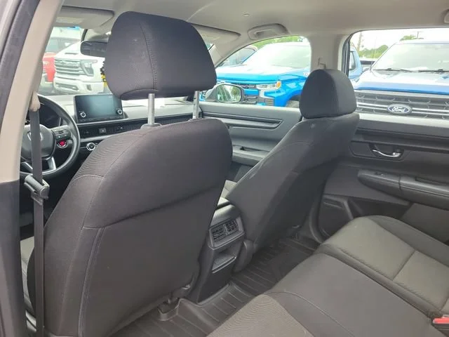 2024 Honda CR-V LX - Photo 15