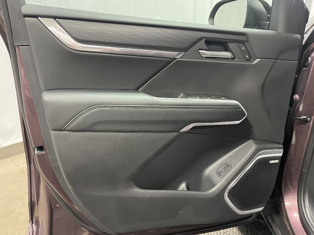 2026 GMC Acadia Elevation - Photo 13