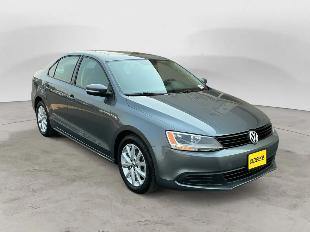 Used 2012 Gray Volkswagen 2.5L SE image 3