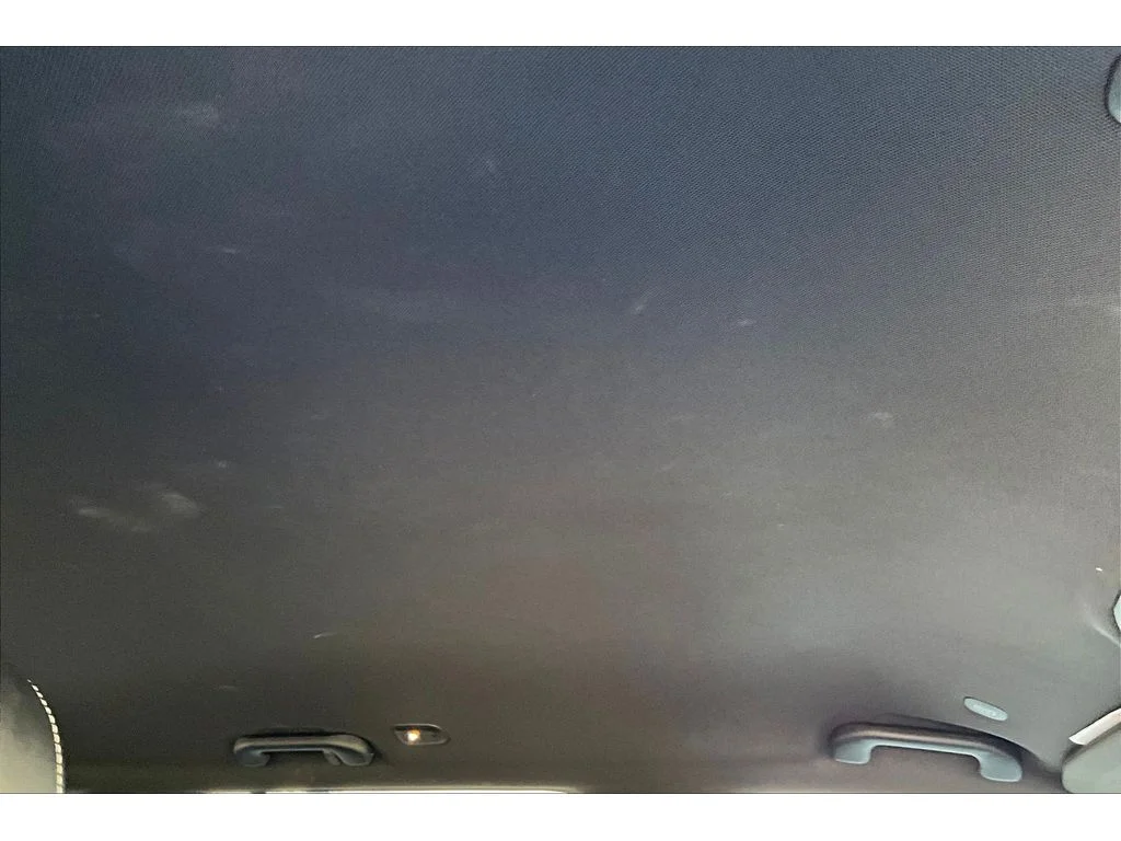 Used 2025  Jeep Altitude image 15