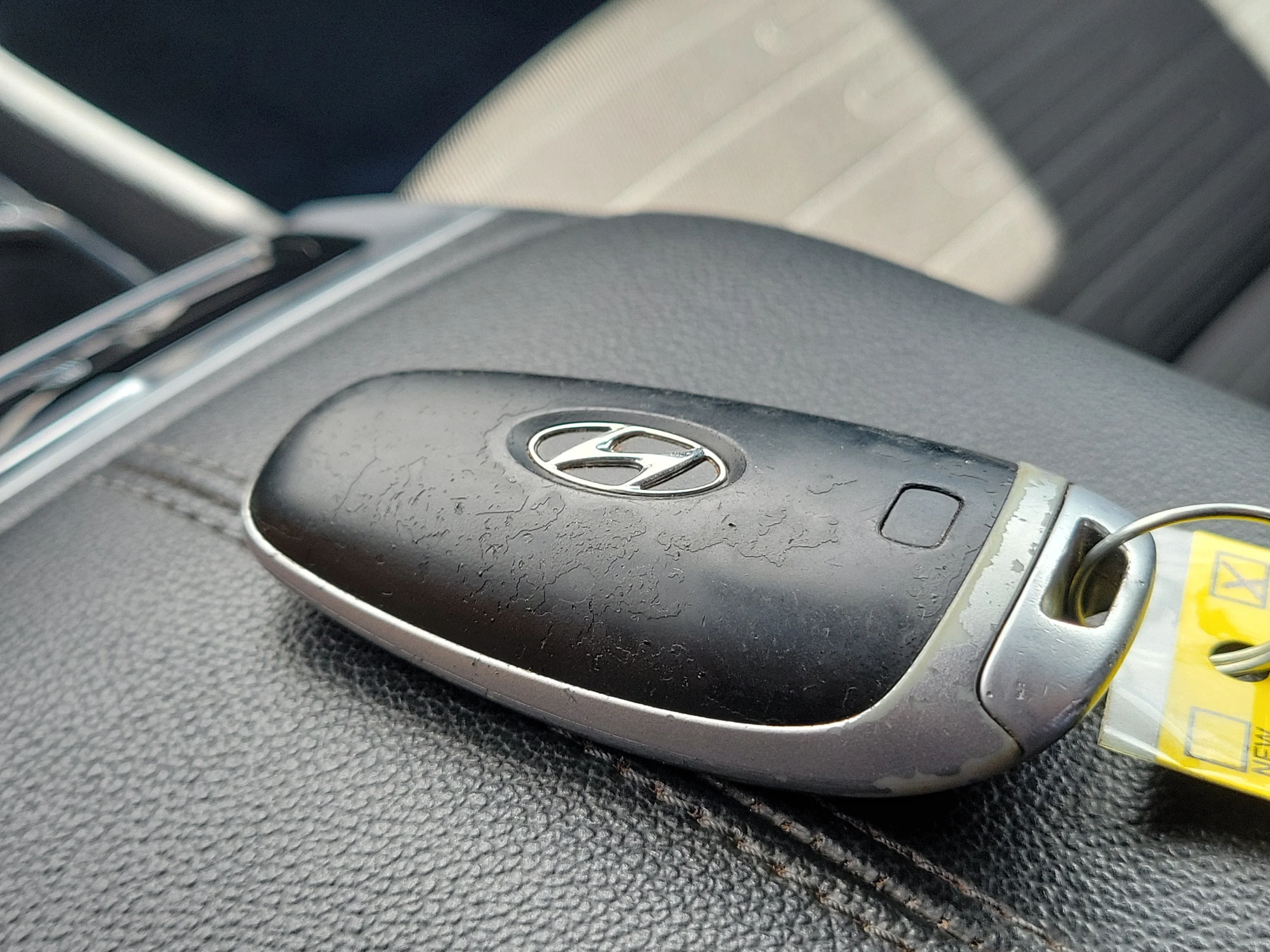 Used 2023 Hampton Gray Hyundai SEL image 33