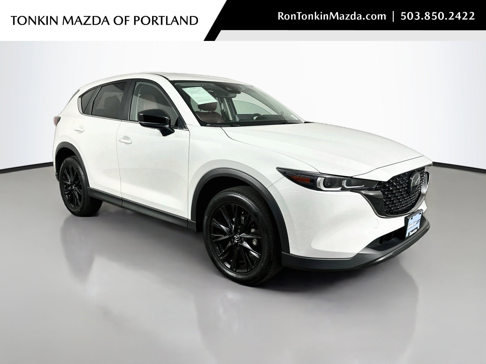 Used 2025 White Metallic Mazda 2.5 S Carbon Edition image 1