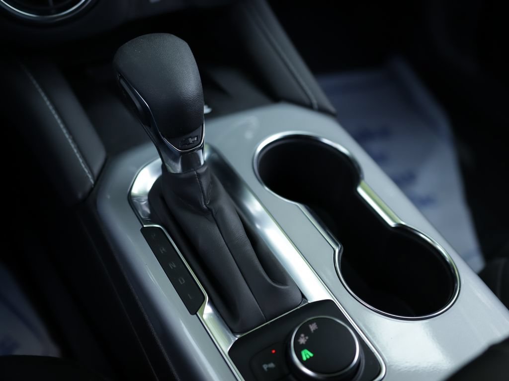 Used 2024 Riptide Blue Metallic Chevrolet 2LT image 21