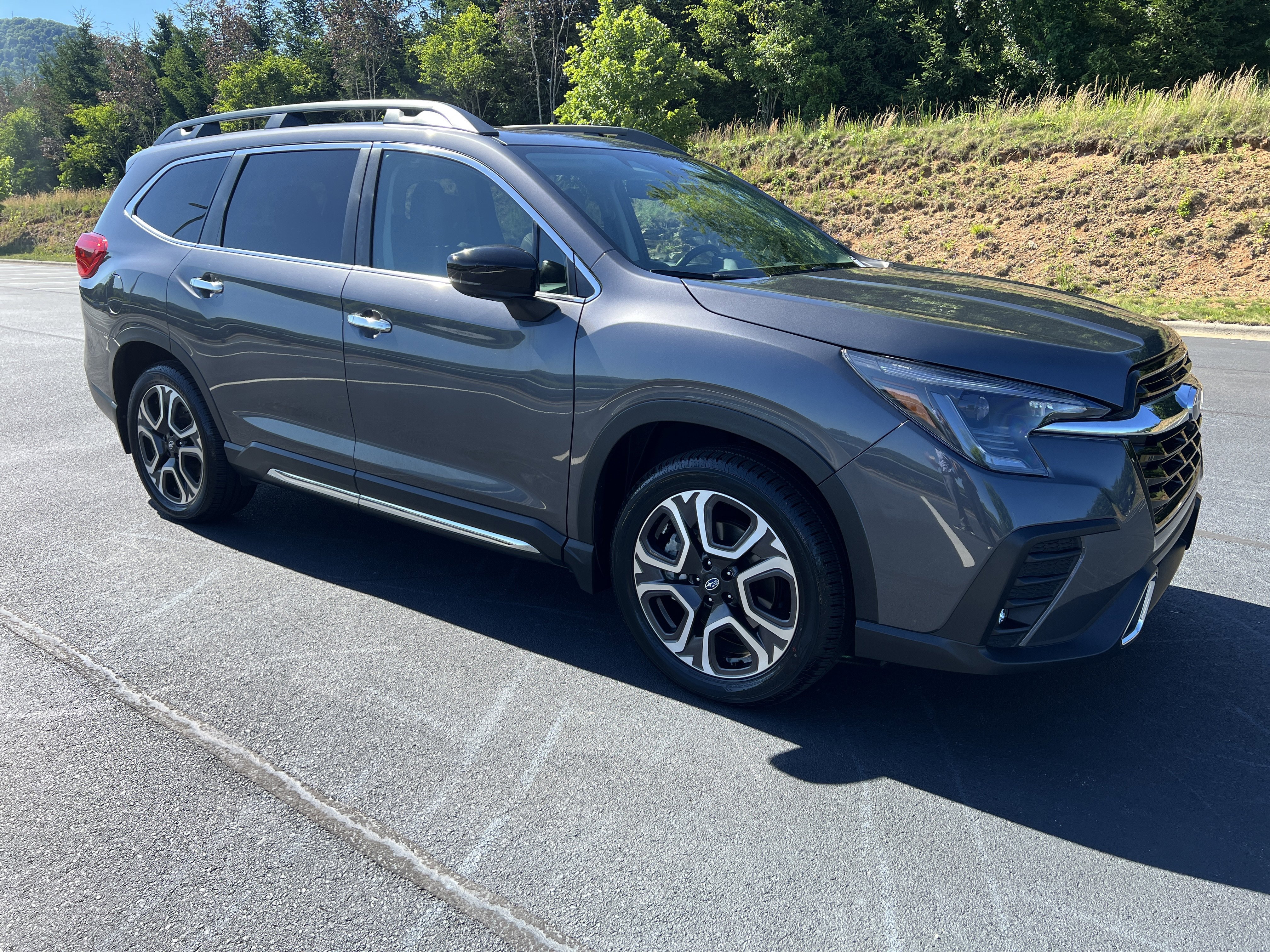 Used 2024 Magnetite Gray Metallic Subaru Touring image 3