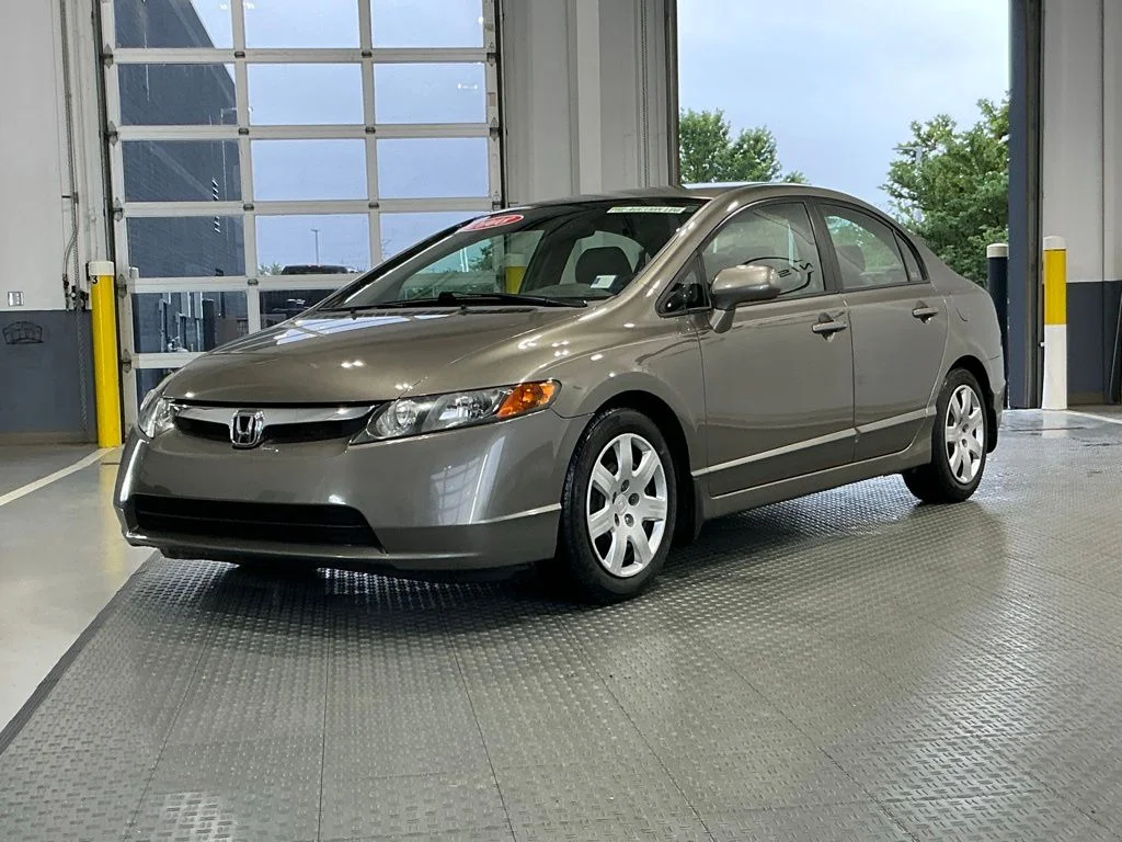 Used 2008 Borrego Beige Metallic Honda LX image 2