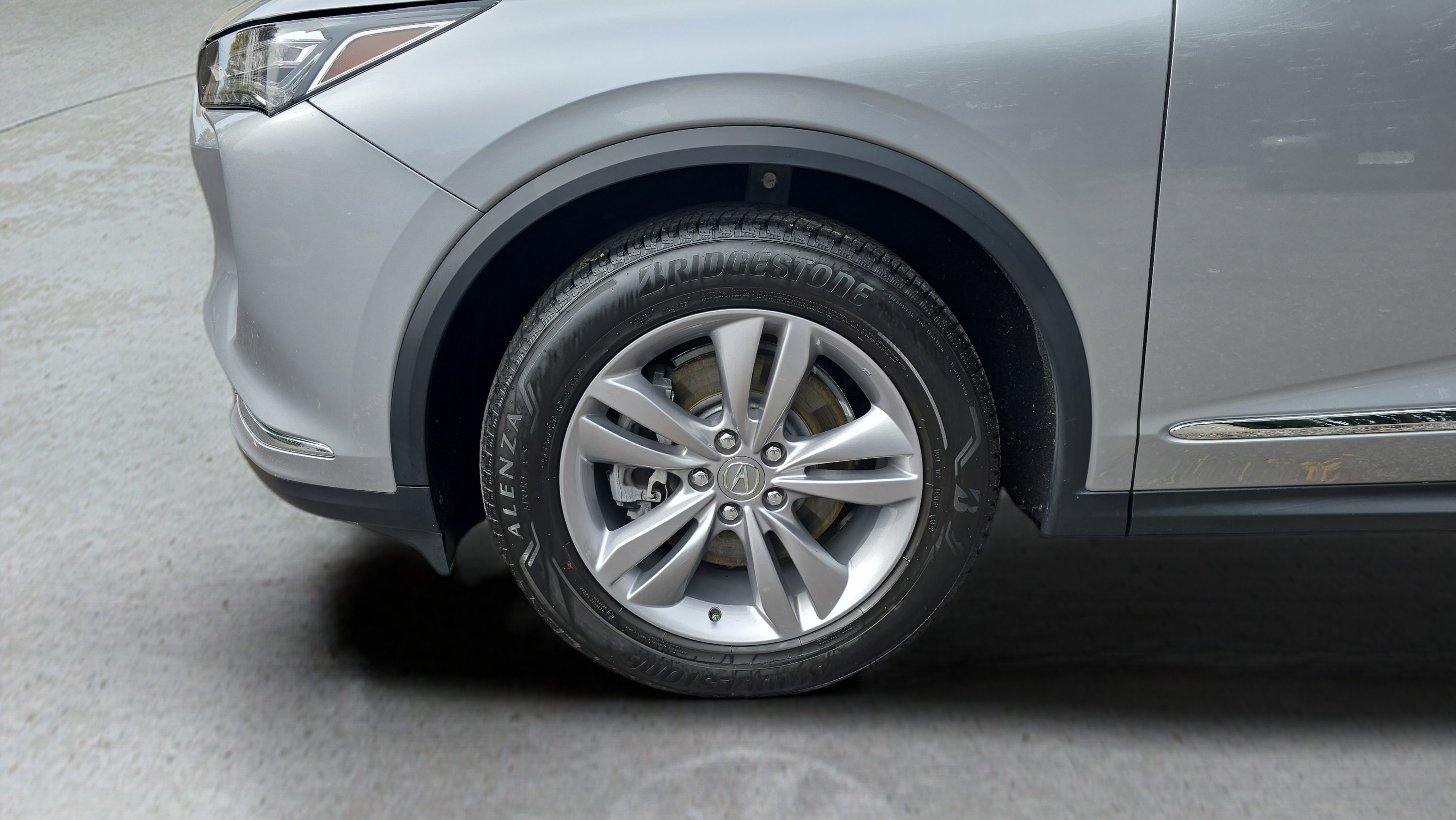Certified Used 2024 Lunar Silver Metallic Acura SH-AWD image 28