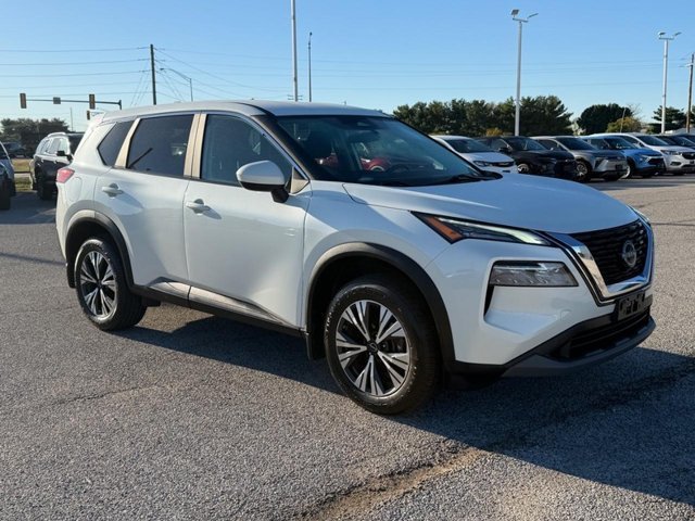 Used 2023 White Nissan SV Intelligent AWD image 8