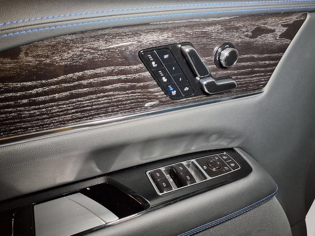 2026 Cadillac Escalade IQ Sport - Photo 11