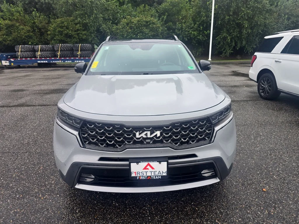 Used 2023 Gray Kia X-Line SX Prestige image 2