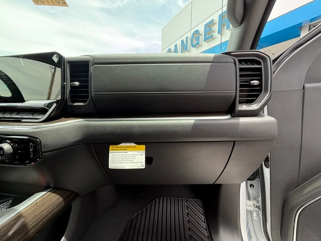 New 2026 Onyx Black GMC Elevation image 16