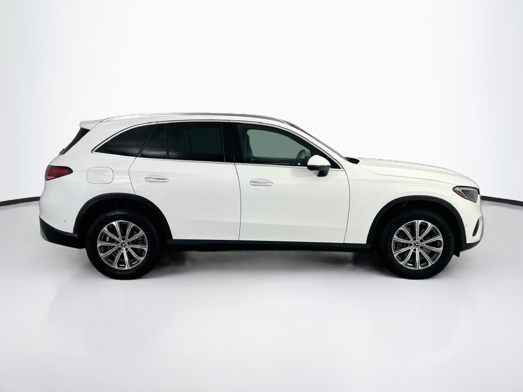 Certified Used 2026 Polar White Mercedes-Benz GLC 300 image 4