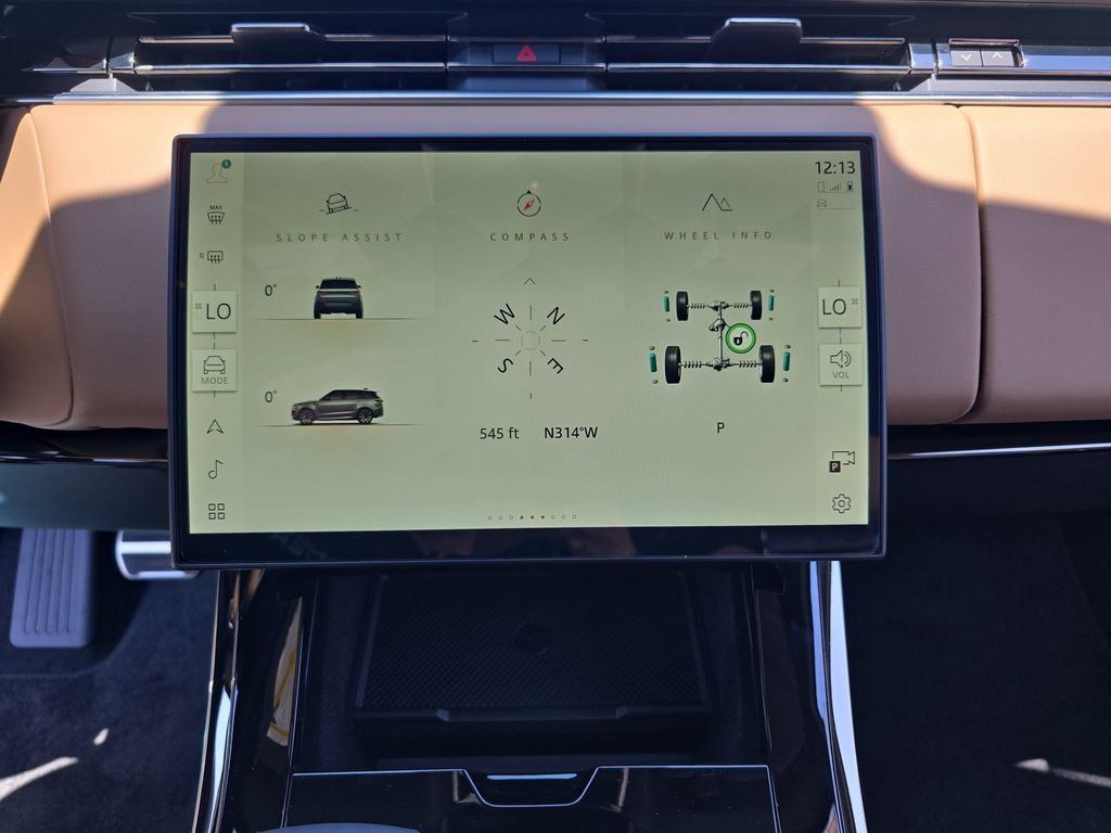 New 2026 Carpathian Grey Land Rover Dynamic SE image 21