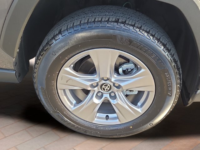 Used 2025 Magnetic Gray Metallic Toyota XLE image 23