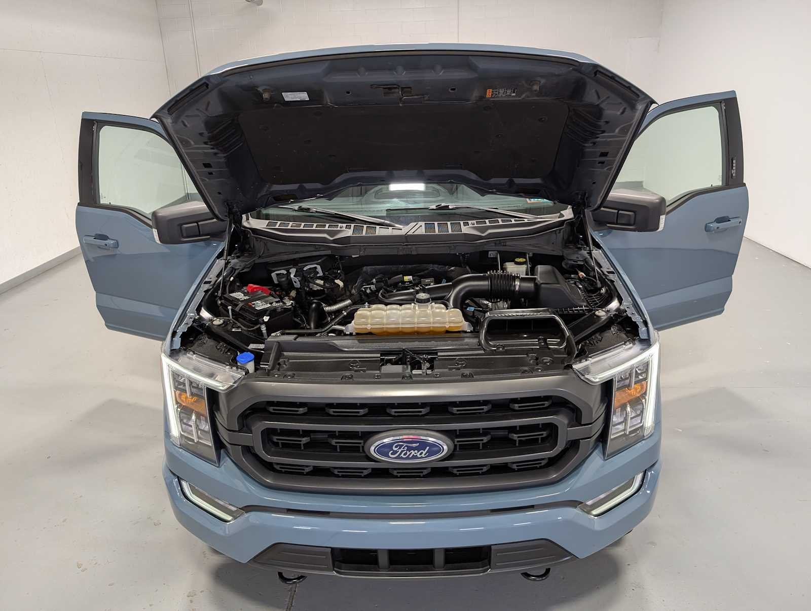 Used 2023 Area 51 Blue Ford XLT image 14
