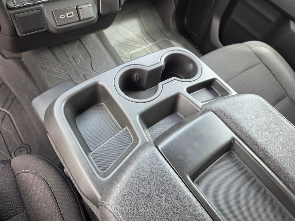 Used 2024 Summit White Chevrolet Custom image 25