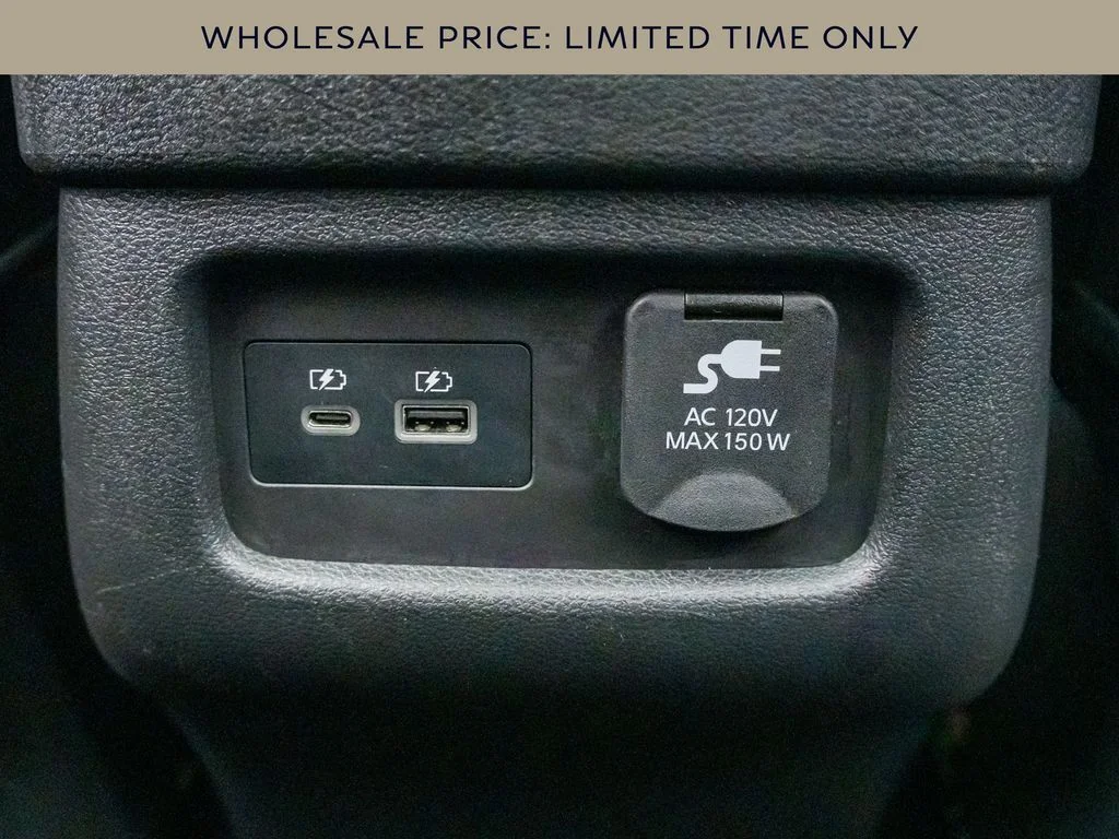 Used 2023 Silver INFINITI Sensory image 19