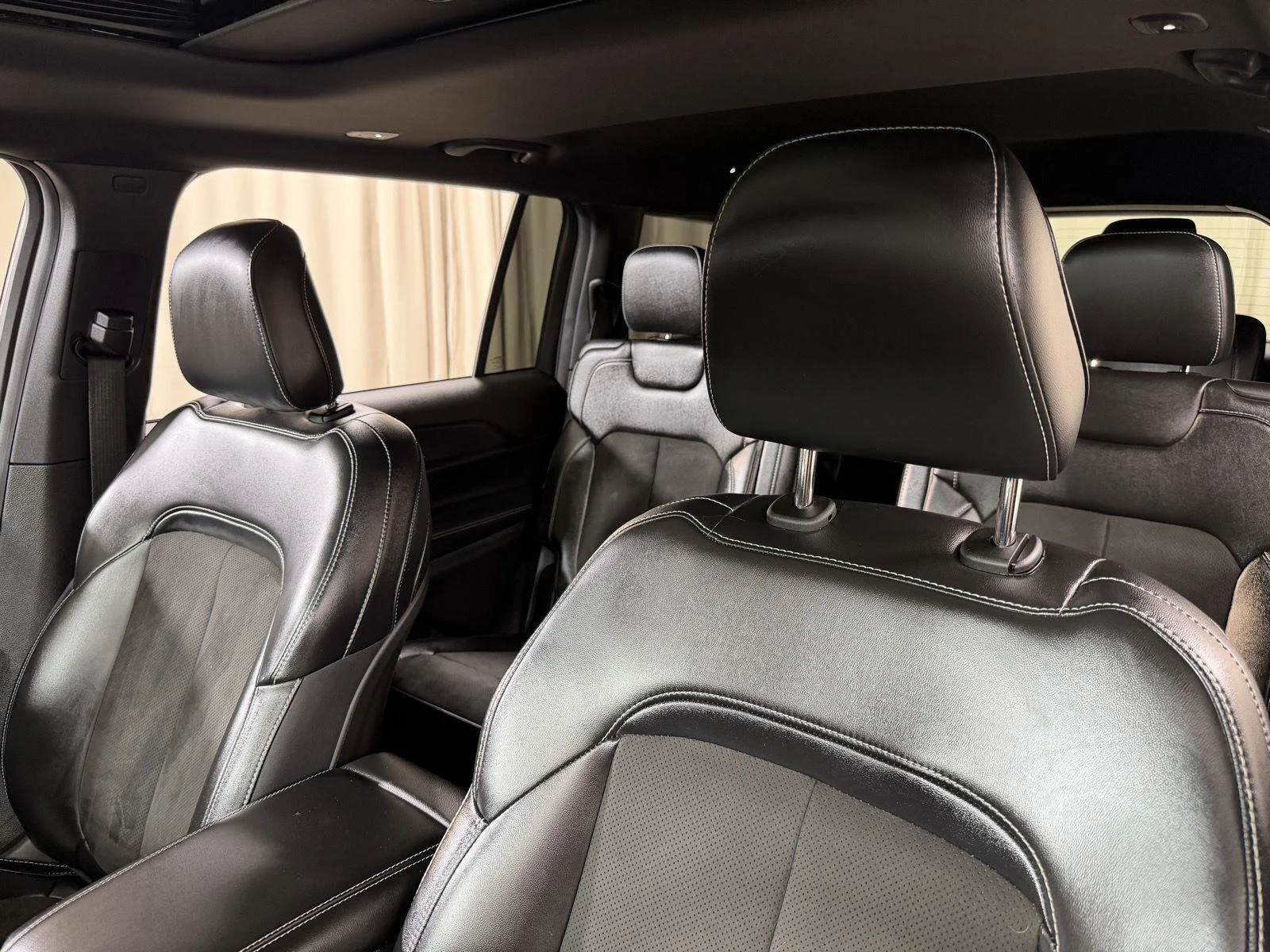 Used 2023 Baltic Gray Metallic Clearcoat Jeep Altitude image 26