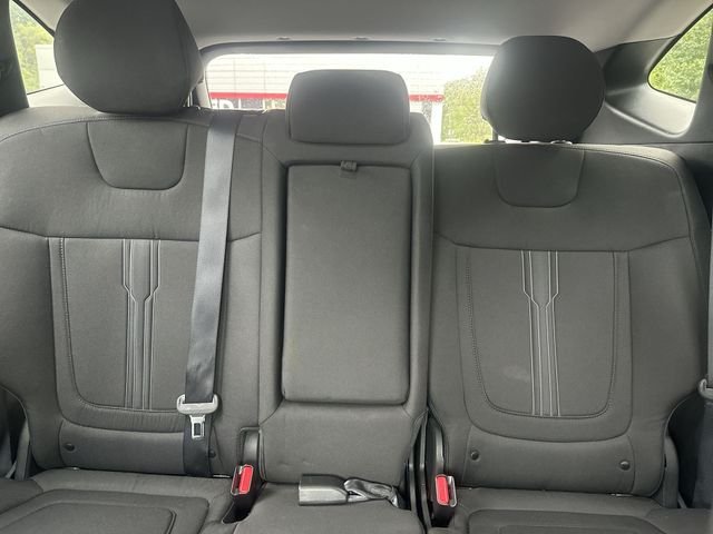 Used 2025 Gray Hyundai SEL image 27