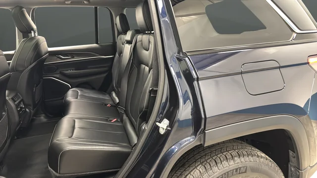 Used 2022 Midnight Sky Jeep 4xe image 21