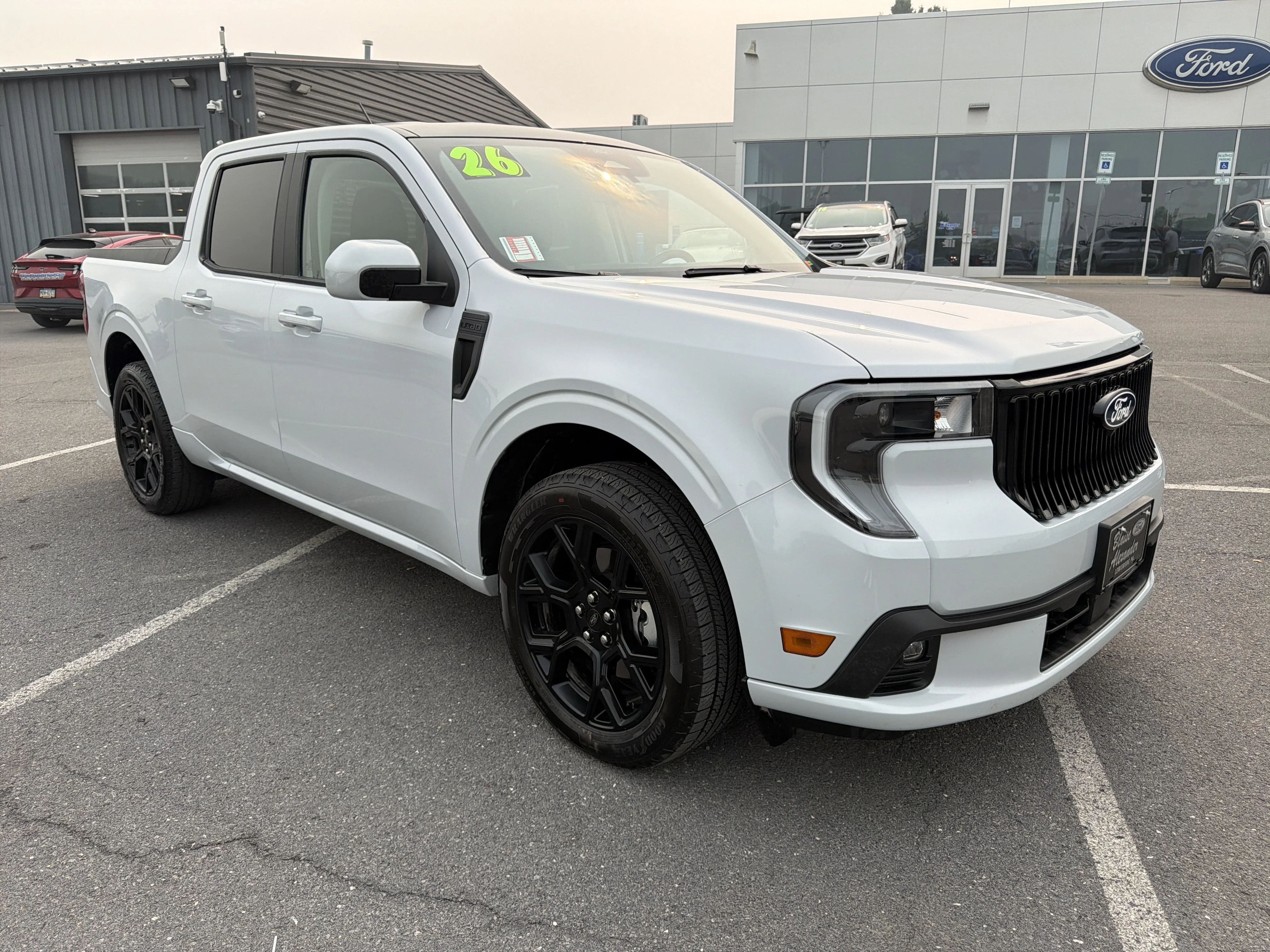 Used 2026 White Metallic Ford Lobo Standard image 1