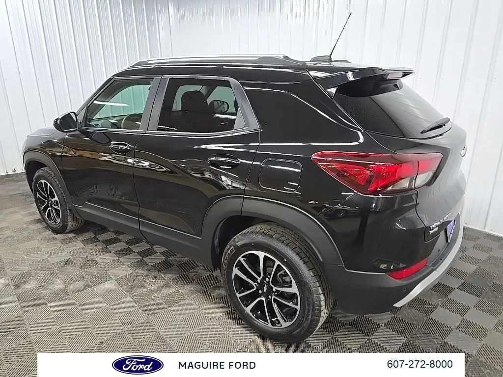 Used 2024 Black Chevrolet LT image 11