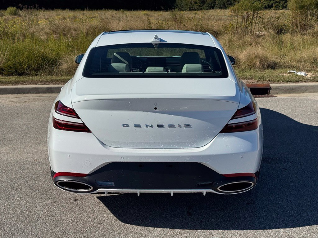 New 2027 White Genesis 2.5T image 12
