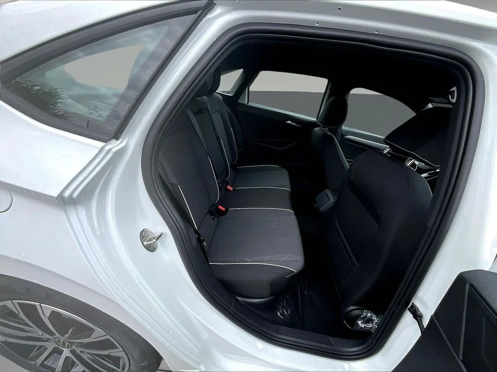 New 2026 Pure White Volkswagen 1.5T Sport image 10