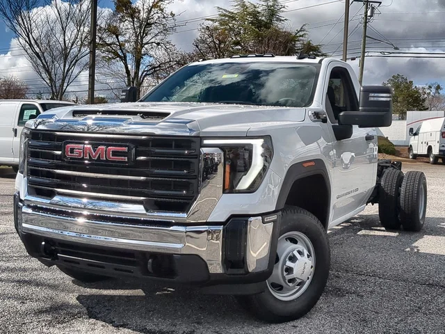 2026 GMC Sierra 3500 HD Chassis Cab Pro