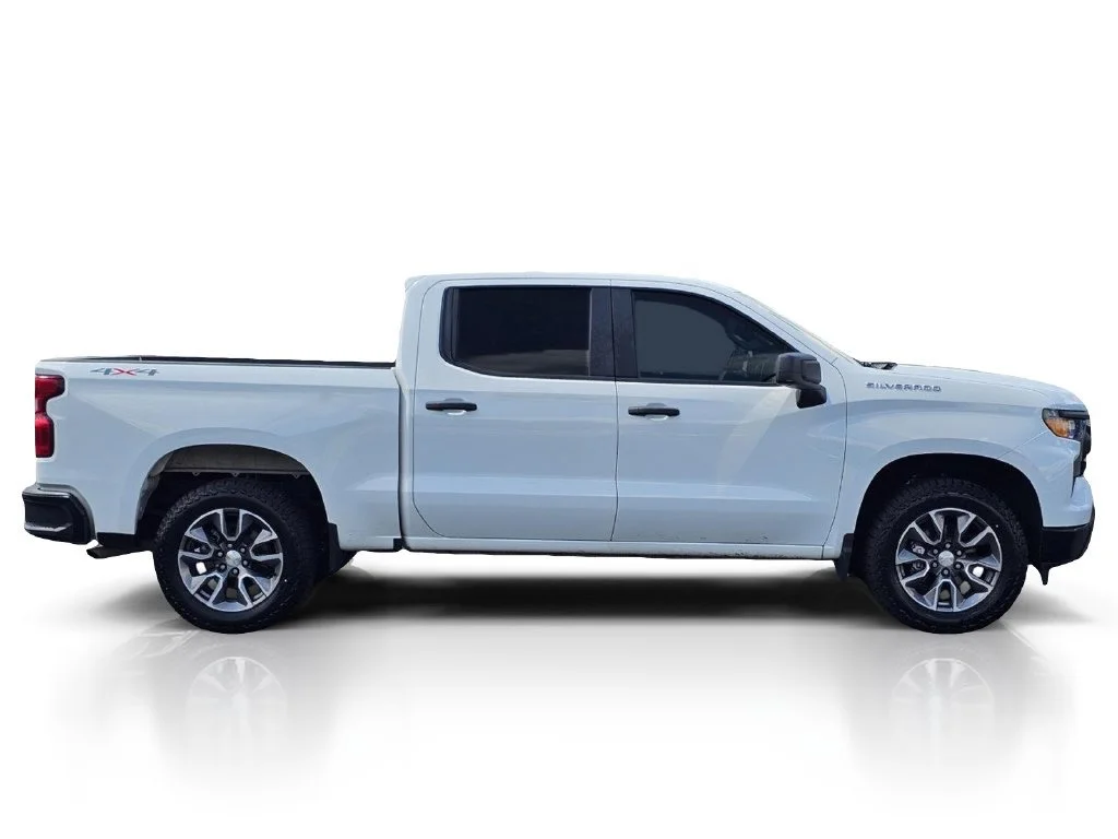 Used 2024 Summit White Chevrolet WT image 7